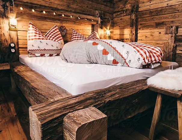 chalet_demo_9-605x605